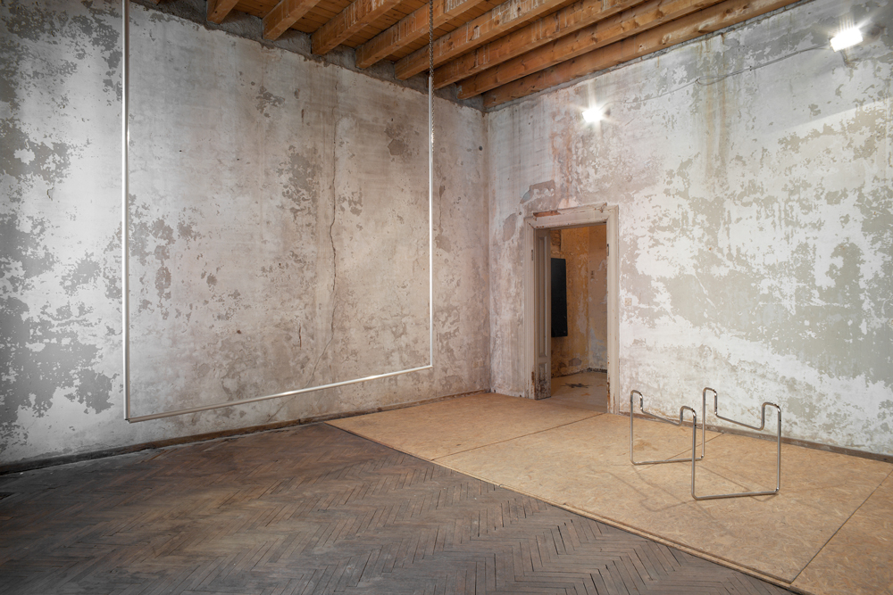 Exhibition view at Palazzo delle Cossere, Brescia, 2014. SX Tobias Hoffknecht,Fete Champetre, 2014, chain and alluminium