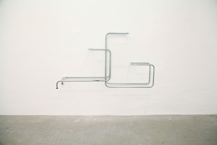 013. Tobias Hoffknecht, Within reason, 2013, acciaio, 70 x 123 x 25 cm