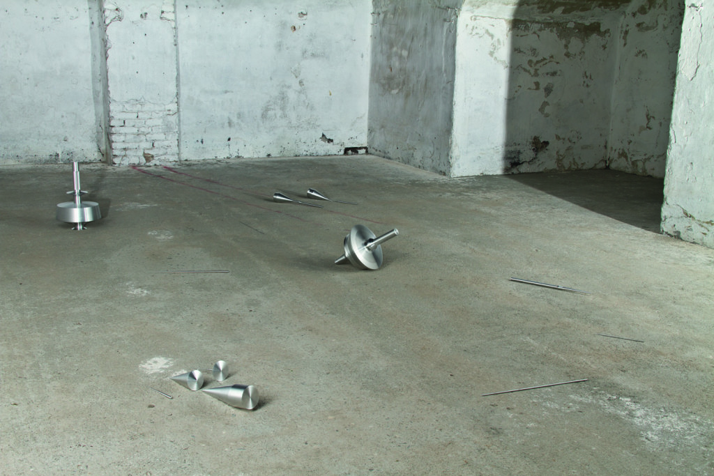 Silvia Hell, A Form of History, 2011, alluminio